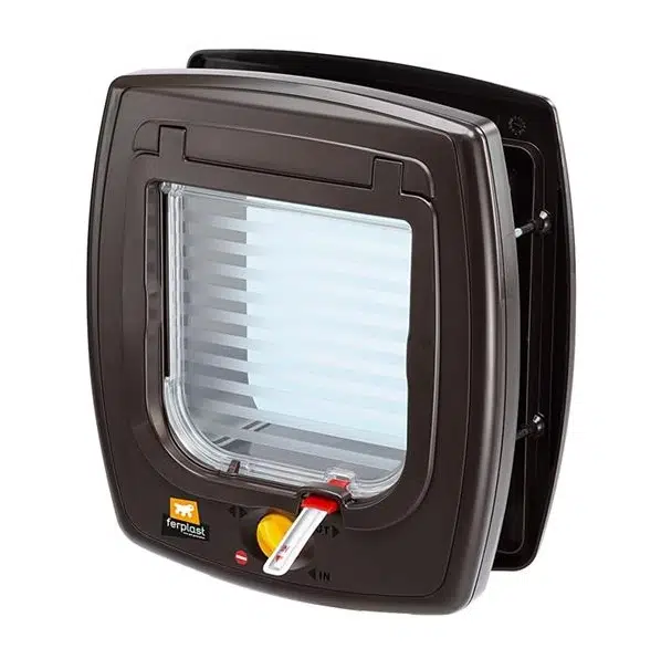 Ferplast Swing 7 Manyetik Mıknatıslı Kedi Ve Köpek Kapısı Kahverengi 13,5x13,7 Cm